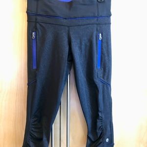 Lululemon size 2 yoga pants